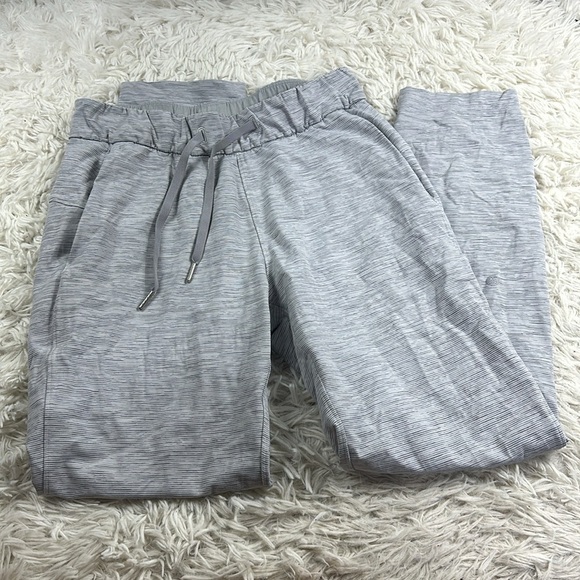 Lululemon On The Fly Pant *28" Wee Are From Space Nimbus Battleship / Ice Grey - Picture 1 of 8